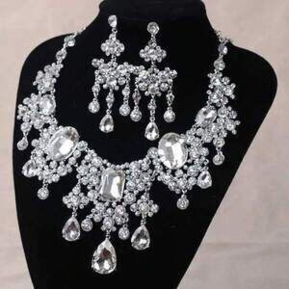 3 Piece European American Tassel Pendant Clavicle Necklace & Earrings Set For Wo